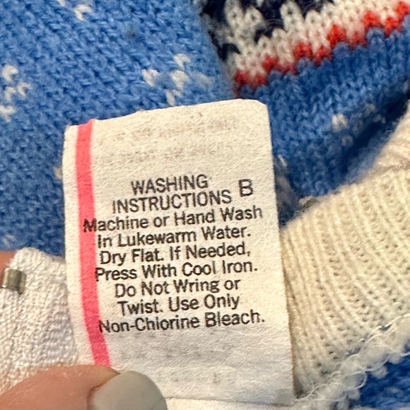 Vintage baby fair isle style sweater EUC - Picture 8 of 8